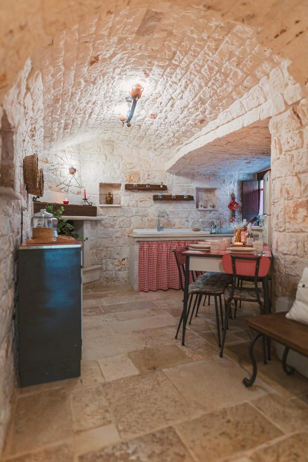 Trulli Country House Carla'S Secret Castellana Grotte Exterior photo