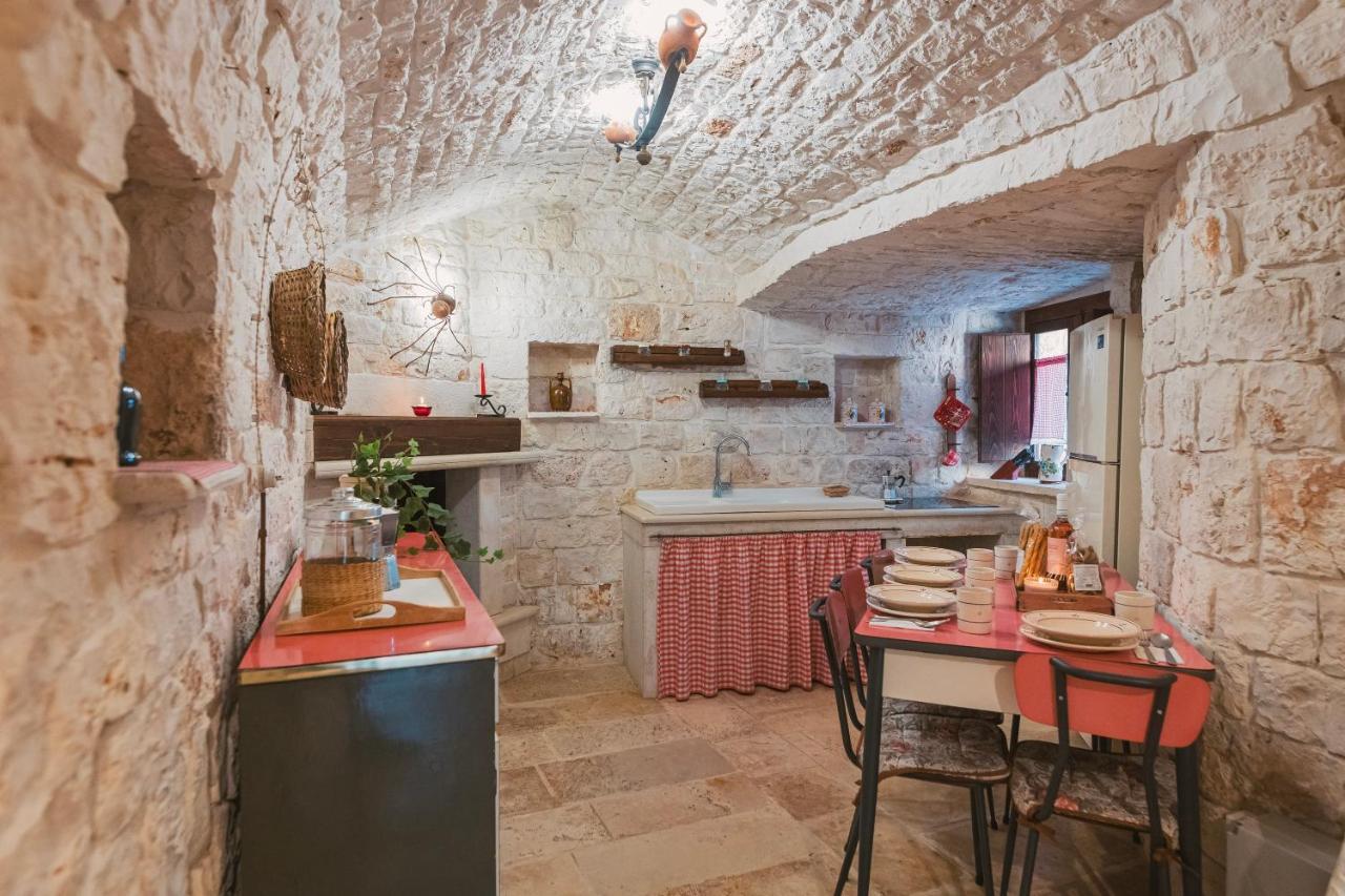 Trulli Country House Carla'S Secret Castellana Grotte Exterior photo